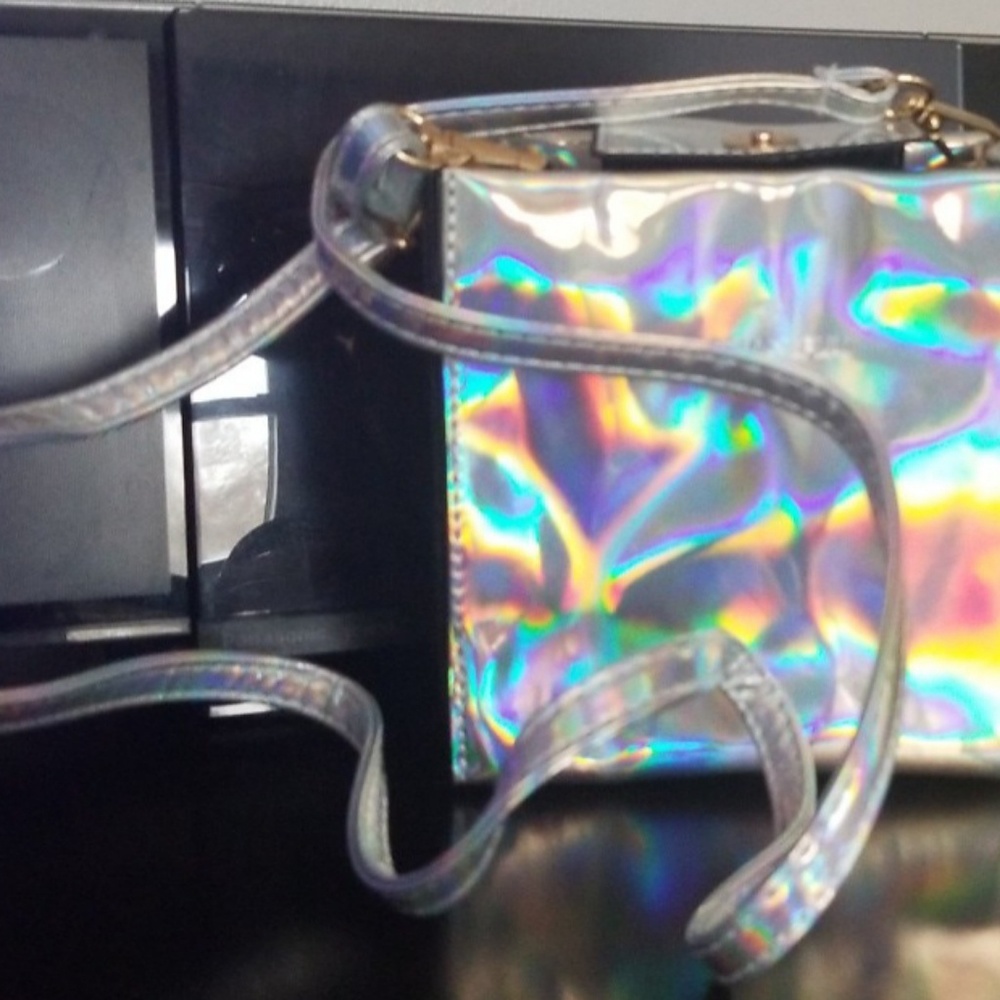 Purse - Picture 2 of 4